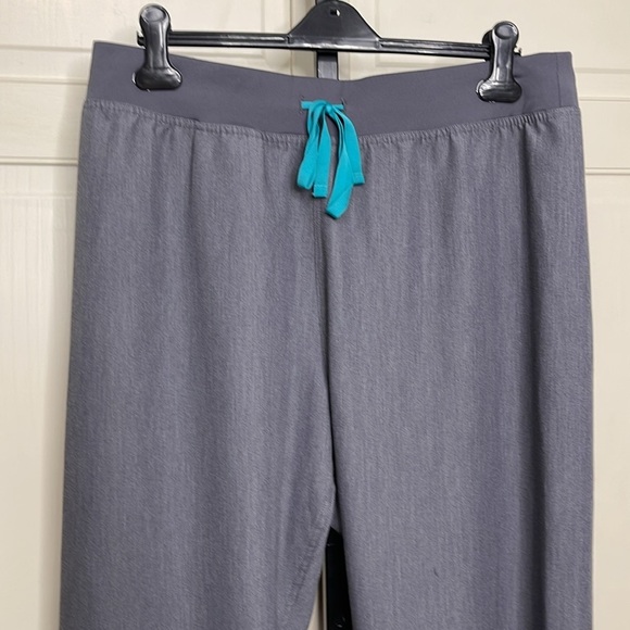 Figs Women’s High Waisted Livingston Basic Scrub Pants Sz XXL Gray Medical Nurse - Picture 2 of 11